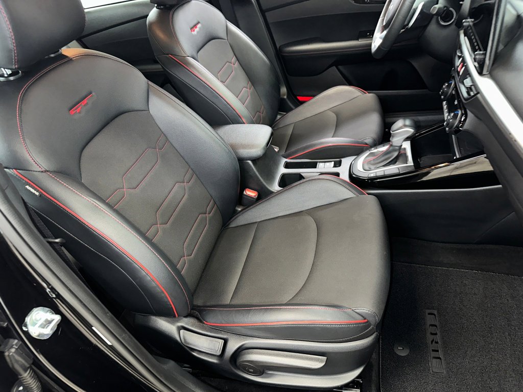 Used 2023 Kia Forte GT image 28