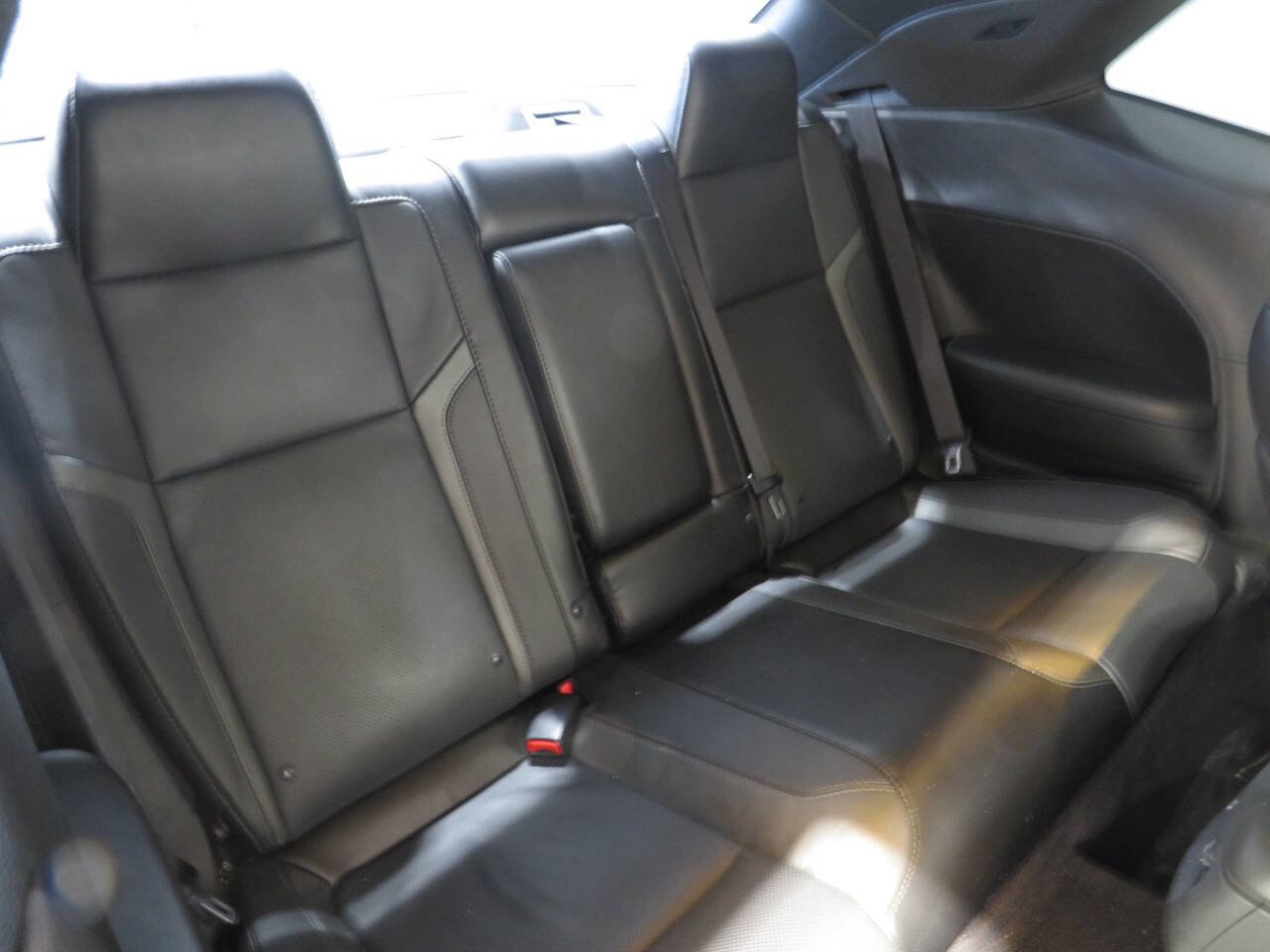 Used 2016 Dodge Challenger SXT Plus RWD image 11