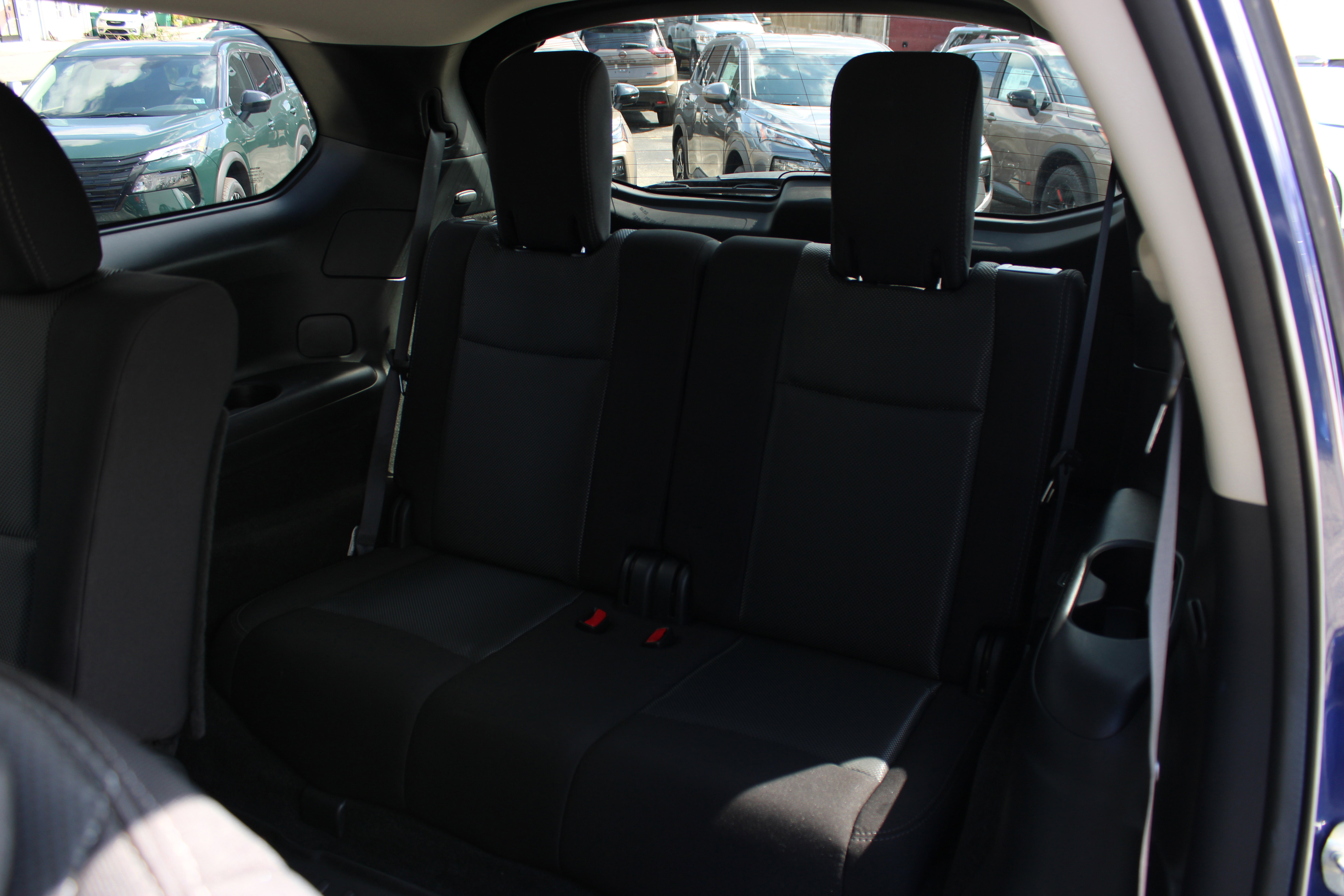 Used 2020 Nissan Pathfinder SV AWD/4WD image 12