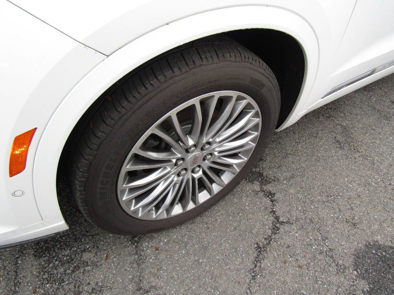 Used 2020 Cadillac XT6 Sport AWD/4WD image 30
