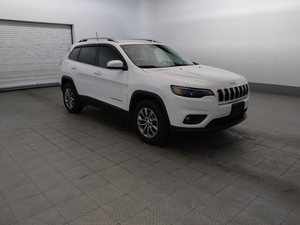 Used 2019 Jeep Cherokee Latitude Plus w/ Cold Weather Group AWD/4WD image 11