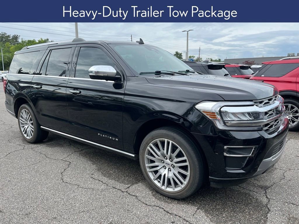 Used 2024 Ford Expedition Max Platinum RWD image 2