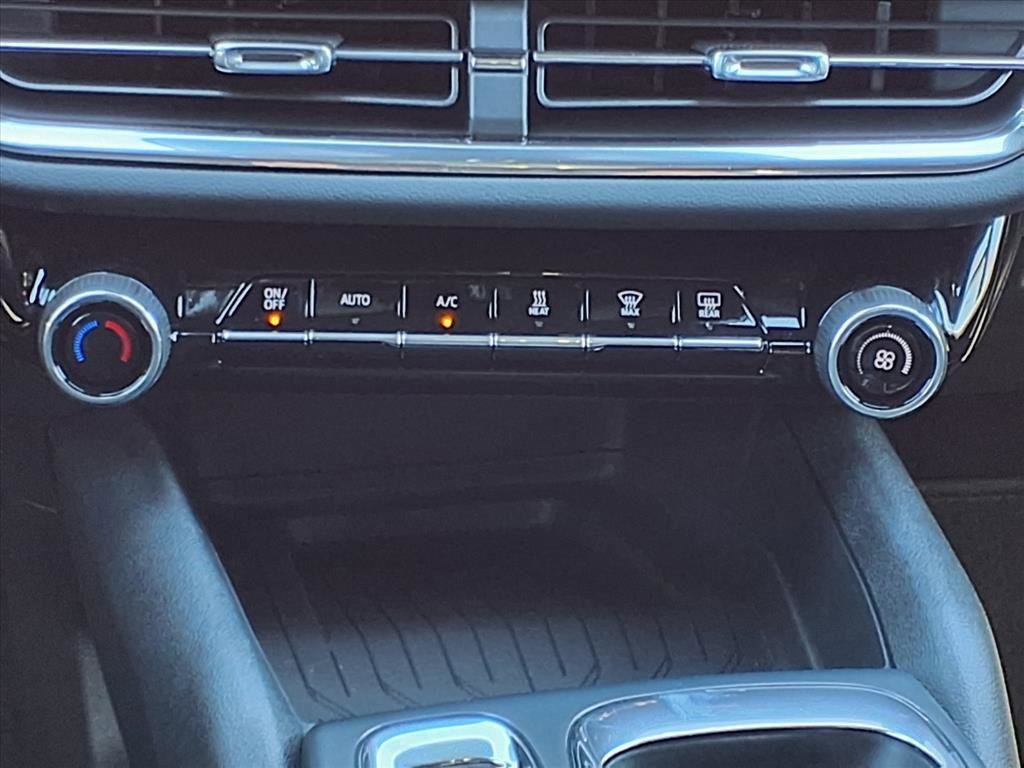 New 2026 Chevrolet Equinox EV LT image 10