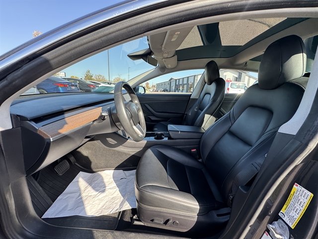 Used 2018 Tesla Model 3 Long Range AWD/4WD image 9