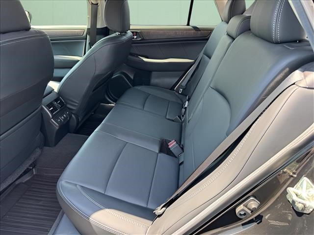 Used 2019 Subaru Outback 2.5i Limited w/ Popular Package #2 AWD/4WD image 10