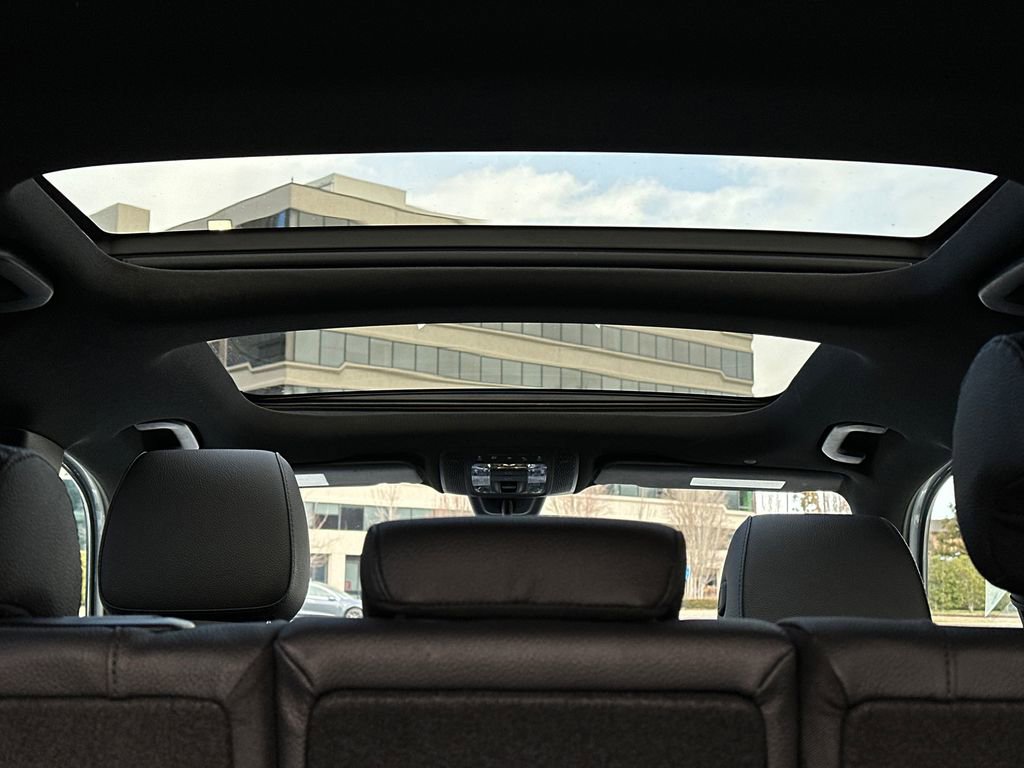 Used 2023 Mercedes-Benz GLB 250 4MATIC image 10