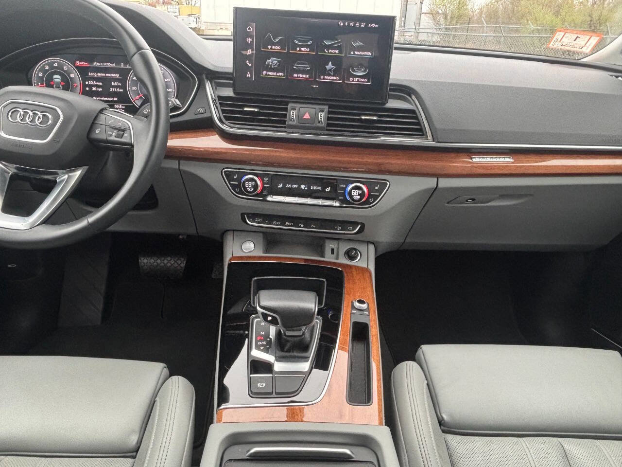 Used 2021 Audi Q5 Prestige AWD/4WD image 6
