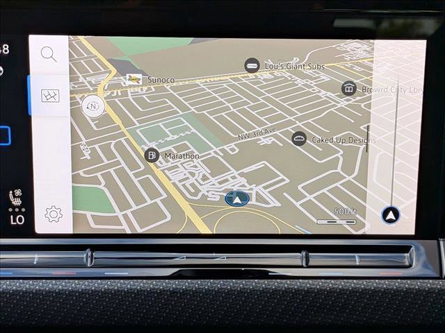 Used 2023 Volkswagen Golf R image 14