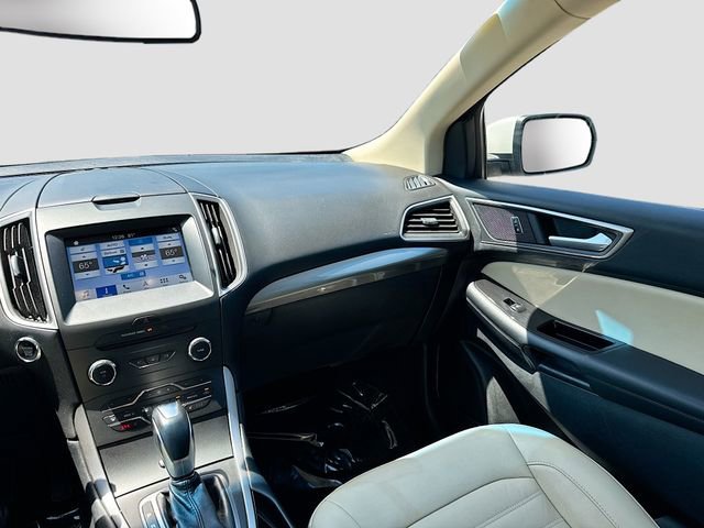 Used 2016 Ford Edge SEL w/ Equipment Group 201A AWD/4WD image 29
