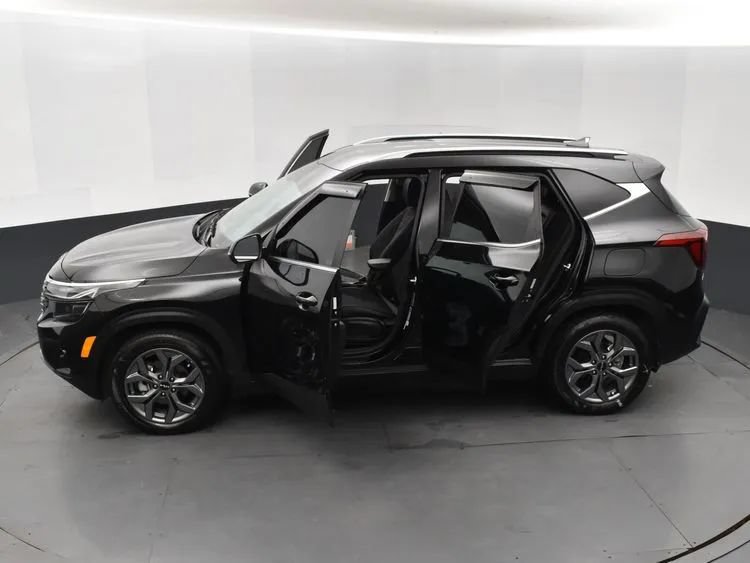 Used 2024 Kia Seltos S FWD image 7