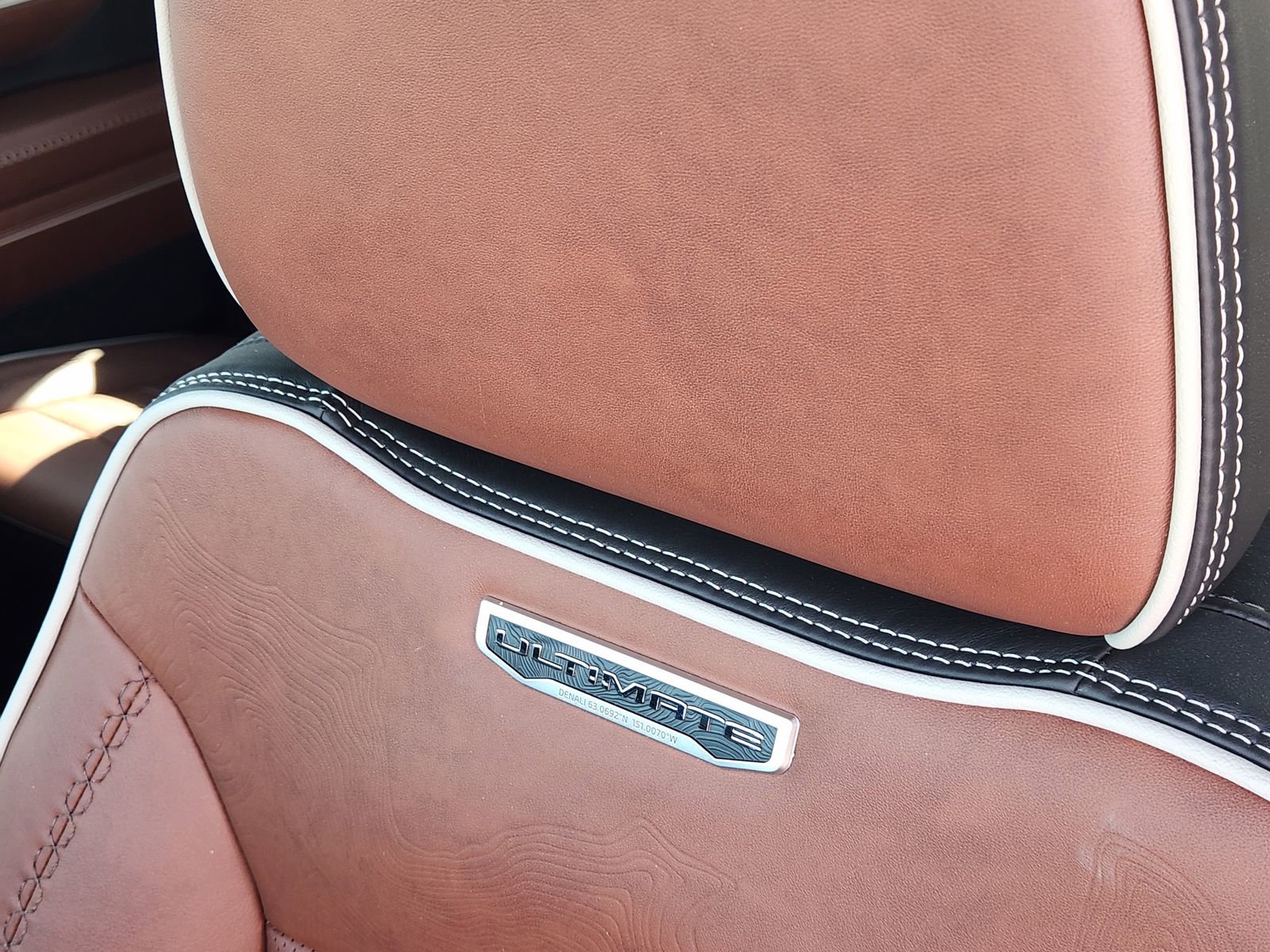 Certified 2025 GMC Sierra 2500 Denali Ultimate image 18