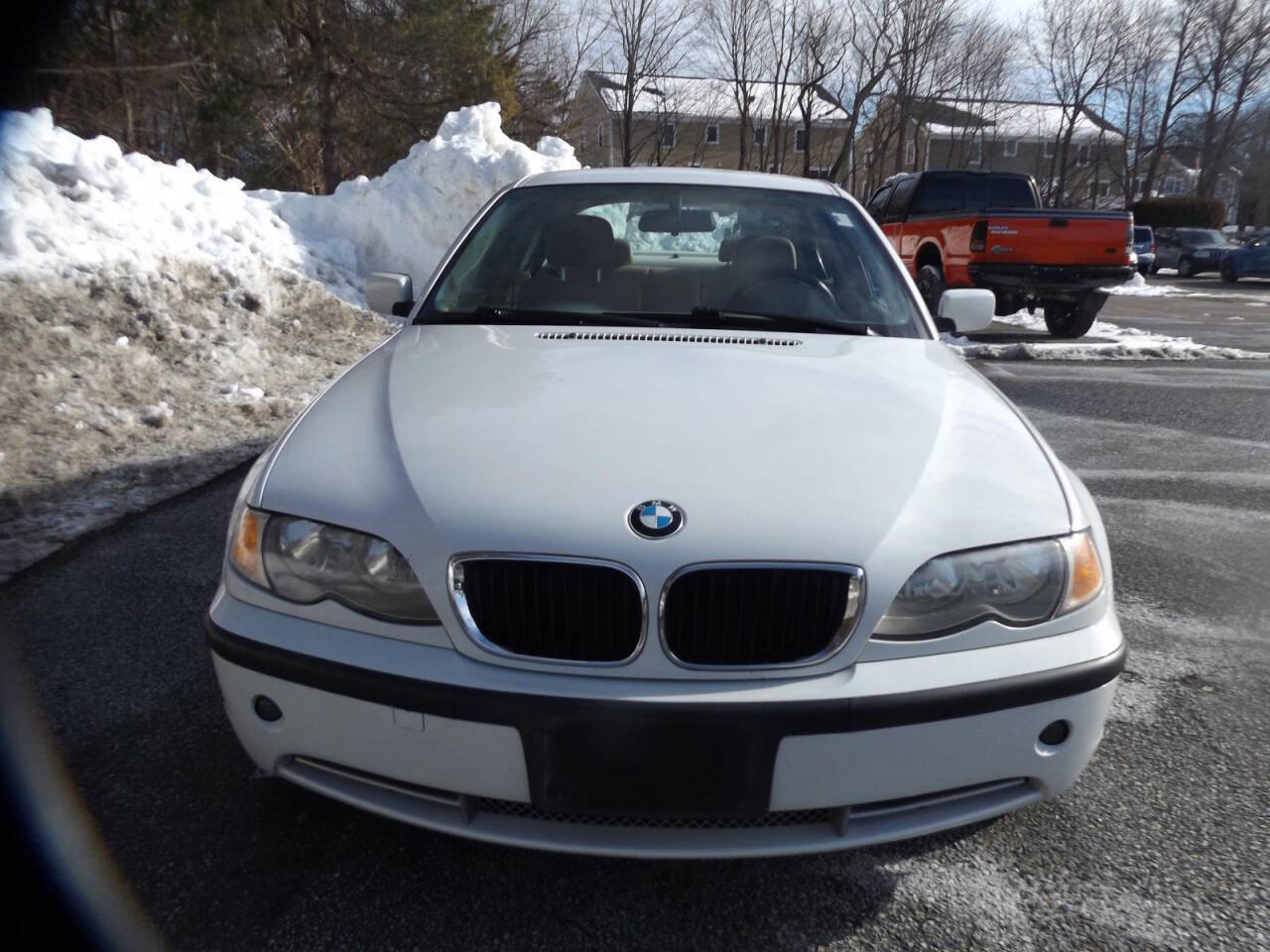 Used 2002 BMW 330xi Sedan image 11