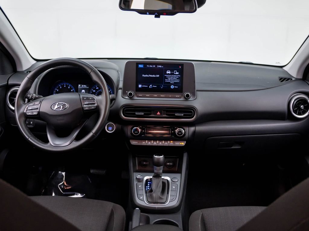 Used 2022 Hyundai Kona SEL w/ Convenience Package FWD image 11