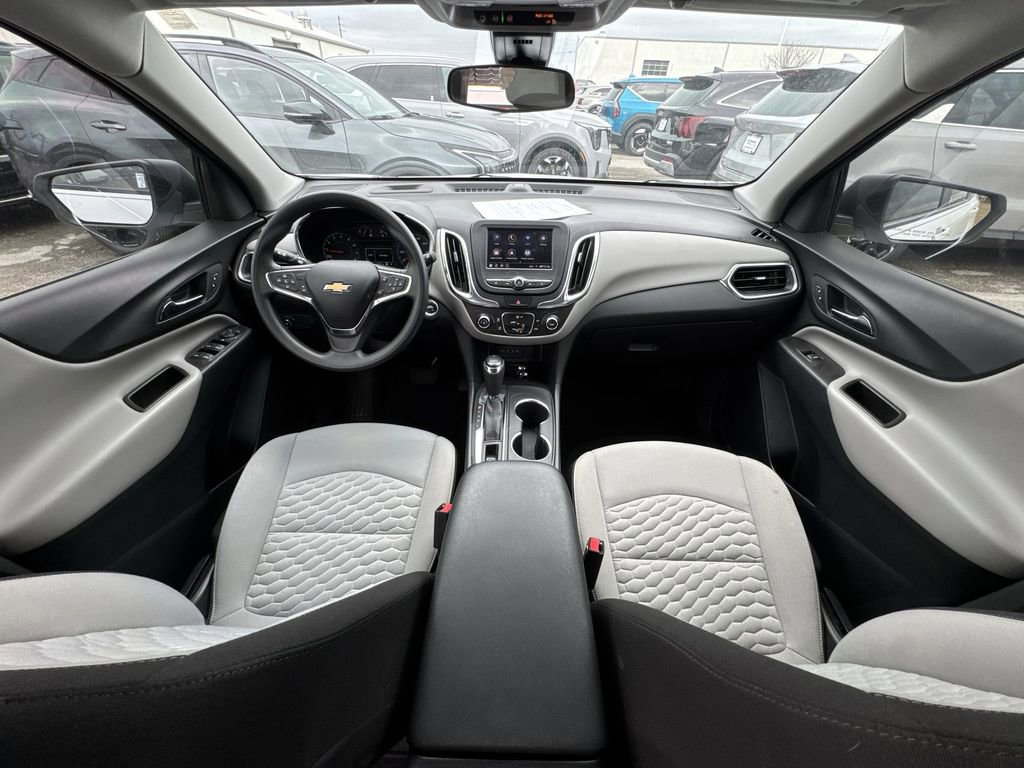 Used 2021 Chevrolet Equinox LS image 13
