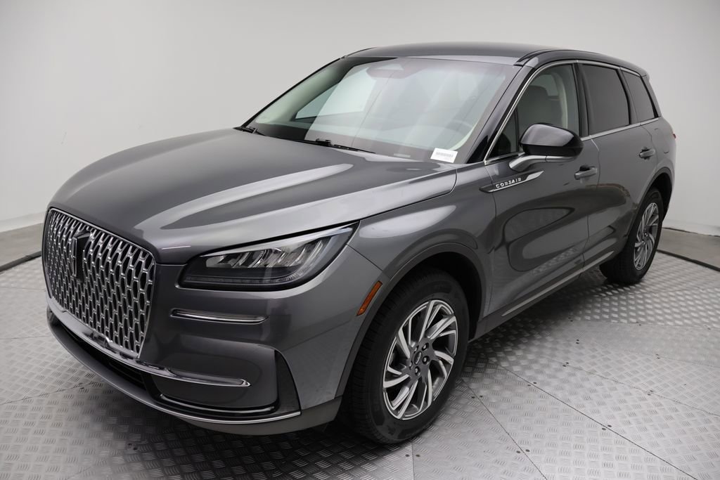 Used 2023 Lincoln Corsair FWD image 2