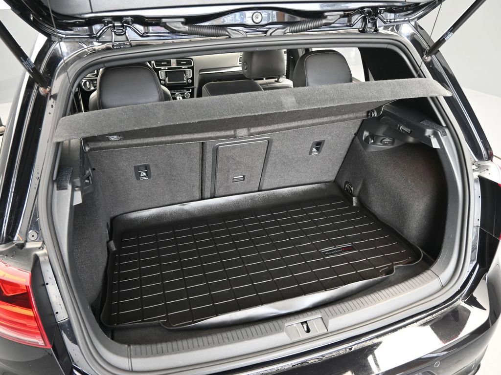 Used 2015 Volkswagen Golf R 4-Door image 29