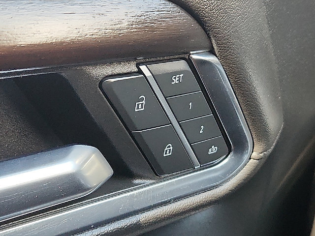 Certified 2024 GMC Sierra 3500 Denali w/ Denali Reserve Package AWD/4WD image 22