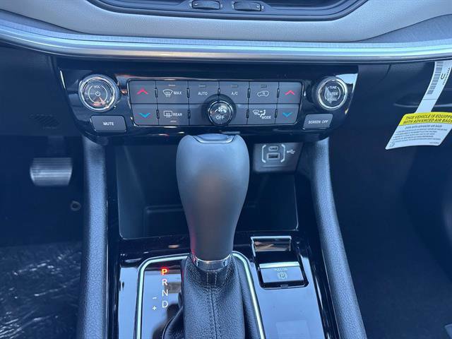 New 2026 Jeep Compass Limited image 11
