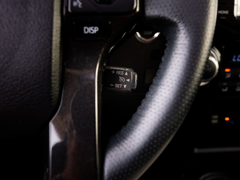 Used 2019 Toyota 4Runner Limited AWD/4WD image 17