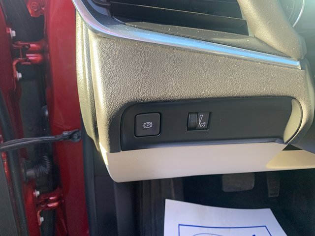 Used 2023 Buick Enclave Essence w/ Experience Buick Package image 7