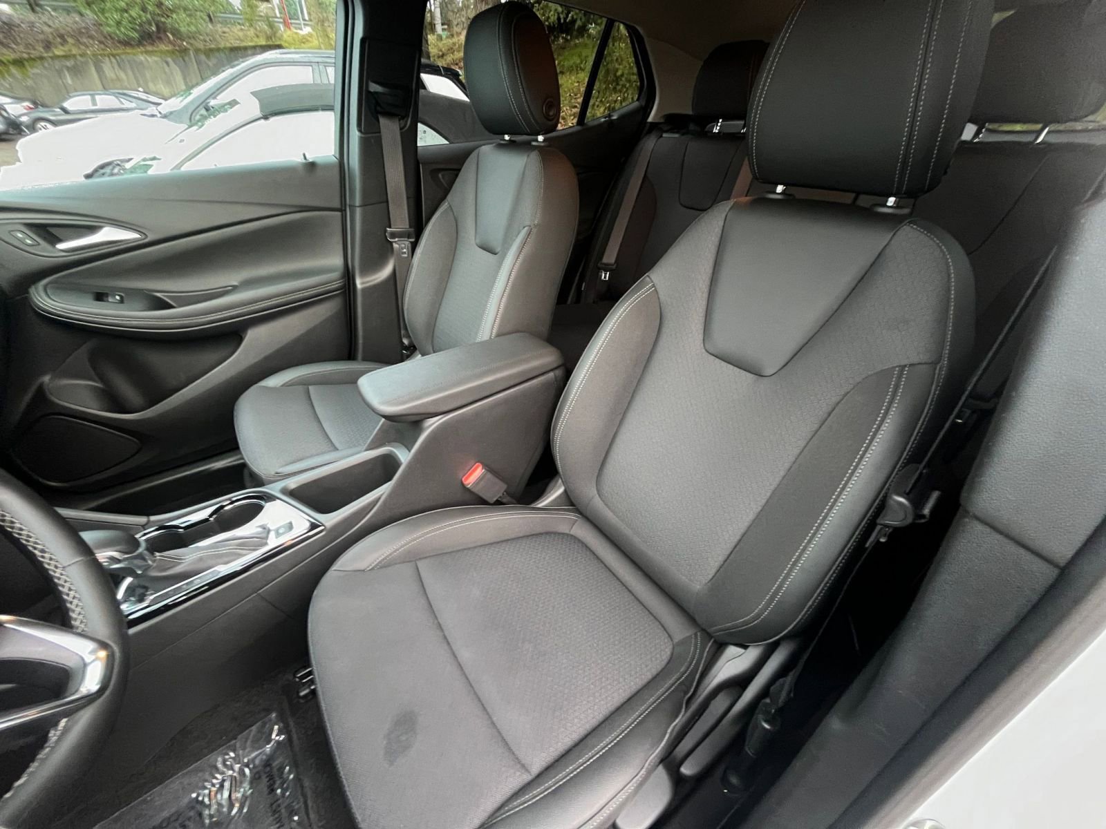 Used 2025 Buick Encore GX Preferred image 37