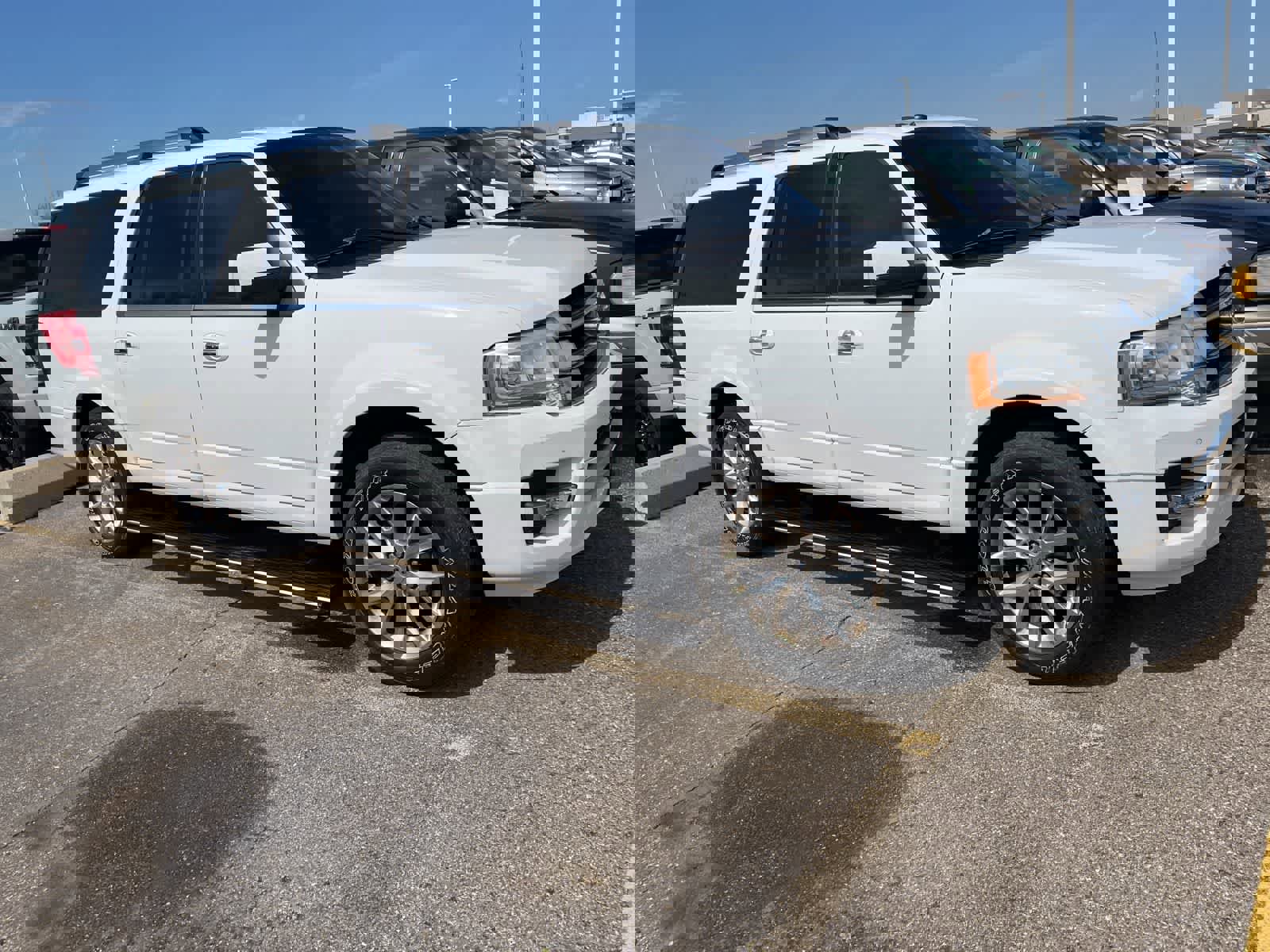 Used 2015 Ford Expedition EL Limited w/ Equipment Group 301A image 18