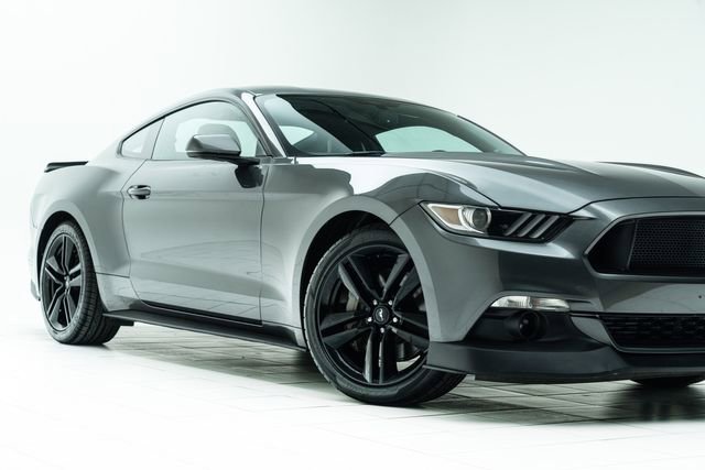 Used 2020 Ford Mustang Premium image 3