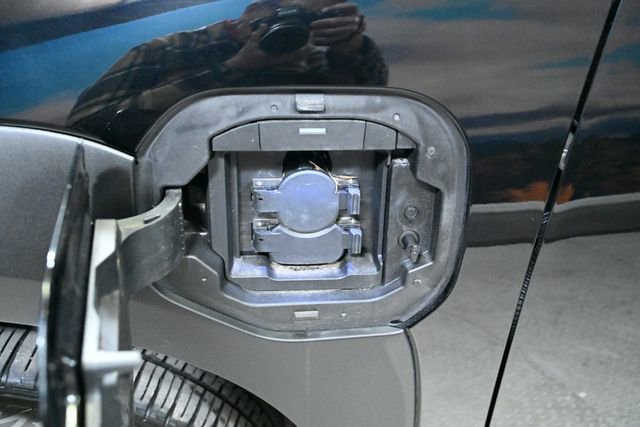 Used 2023 Subaru Solterra AWD image 17