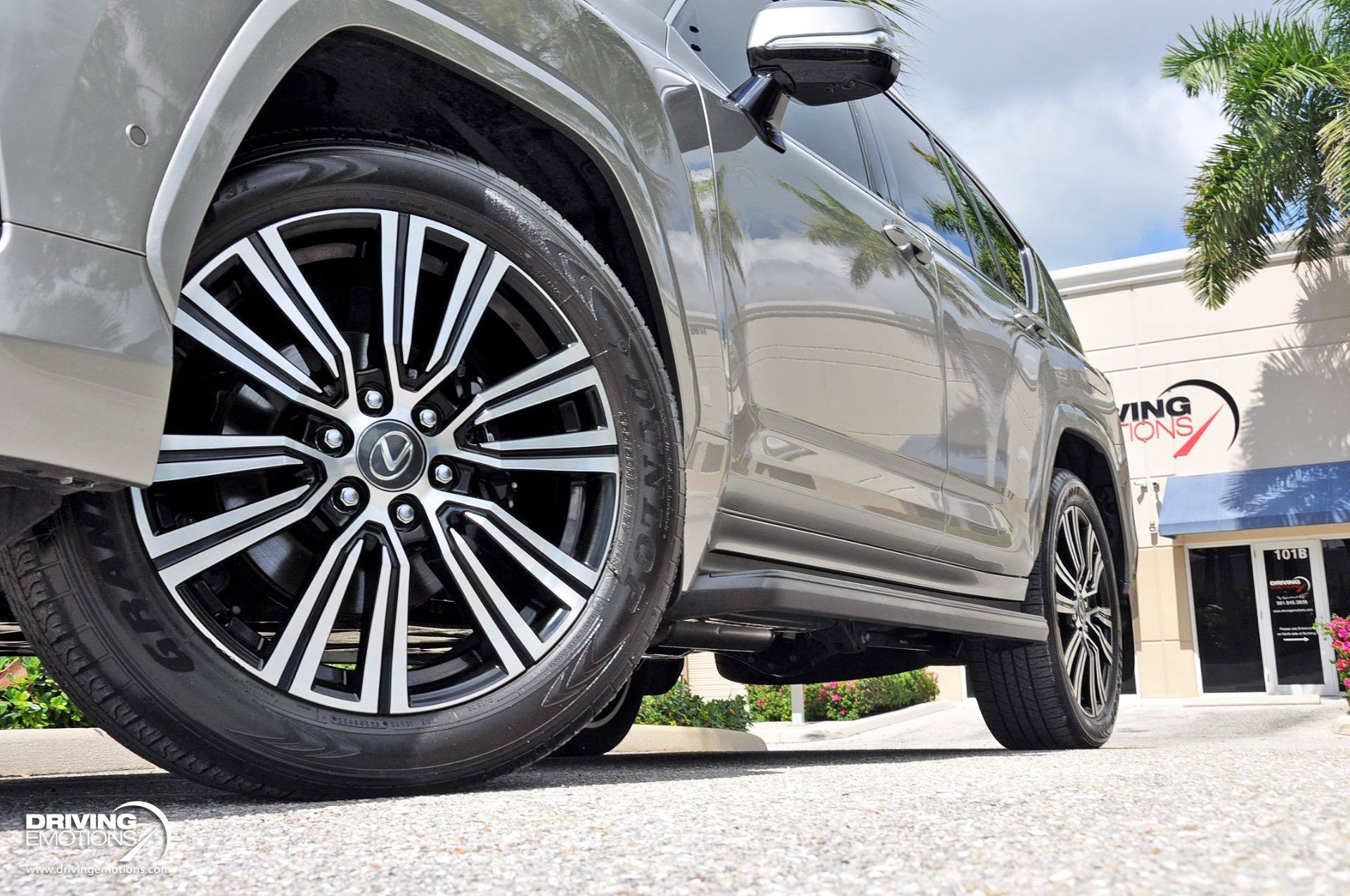 Used 2026 Lexus LX 700h Luxury AWD/4WD image 38