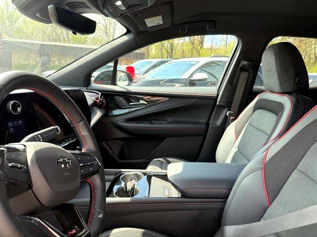 Used 2024 Chevrolet Blazer EV RS image 12