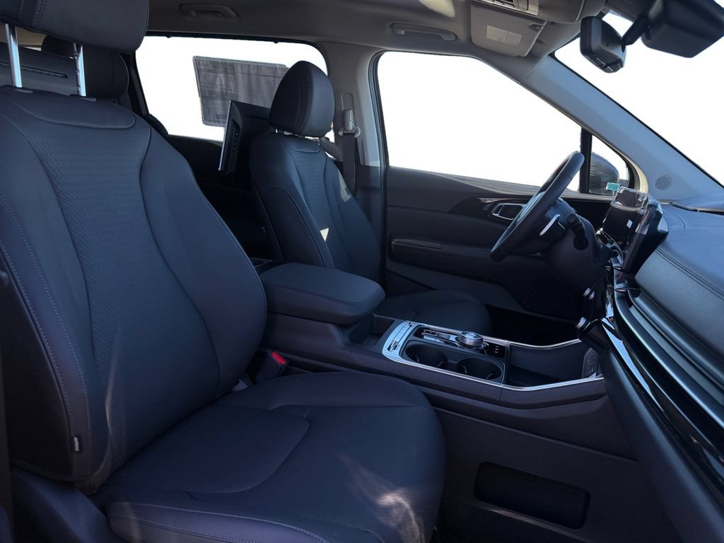 New 2026 Kia Carnival SX Prestige FWD image 15
