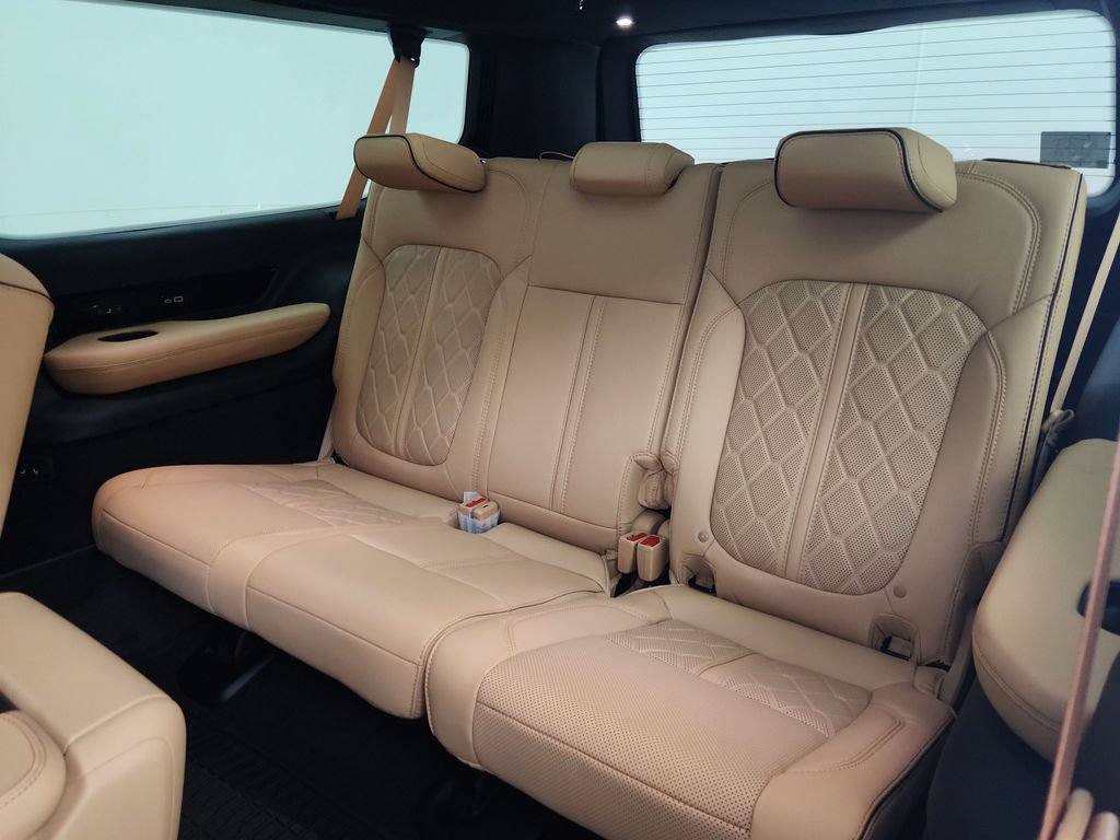 New 2026 Jeep Grand Wagoneer L Summit AWD/4WD image 33
