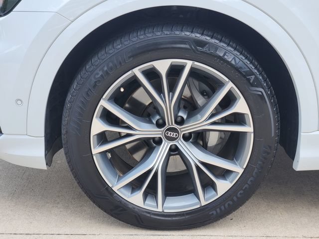 Used 2021 Audi Q8 Prestige AWD/4WD image 10