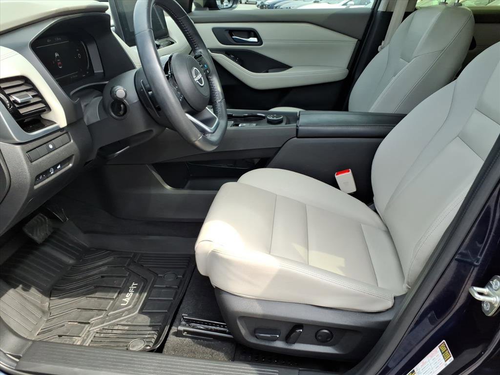 Certified 2024 Nissan Rogue SL w/ SL Premium Package image 8