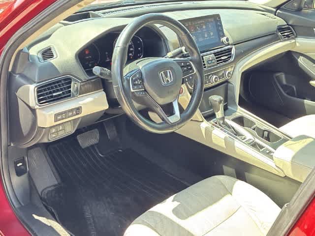 Used 2018 Honda Accord Touring image 2