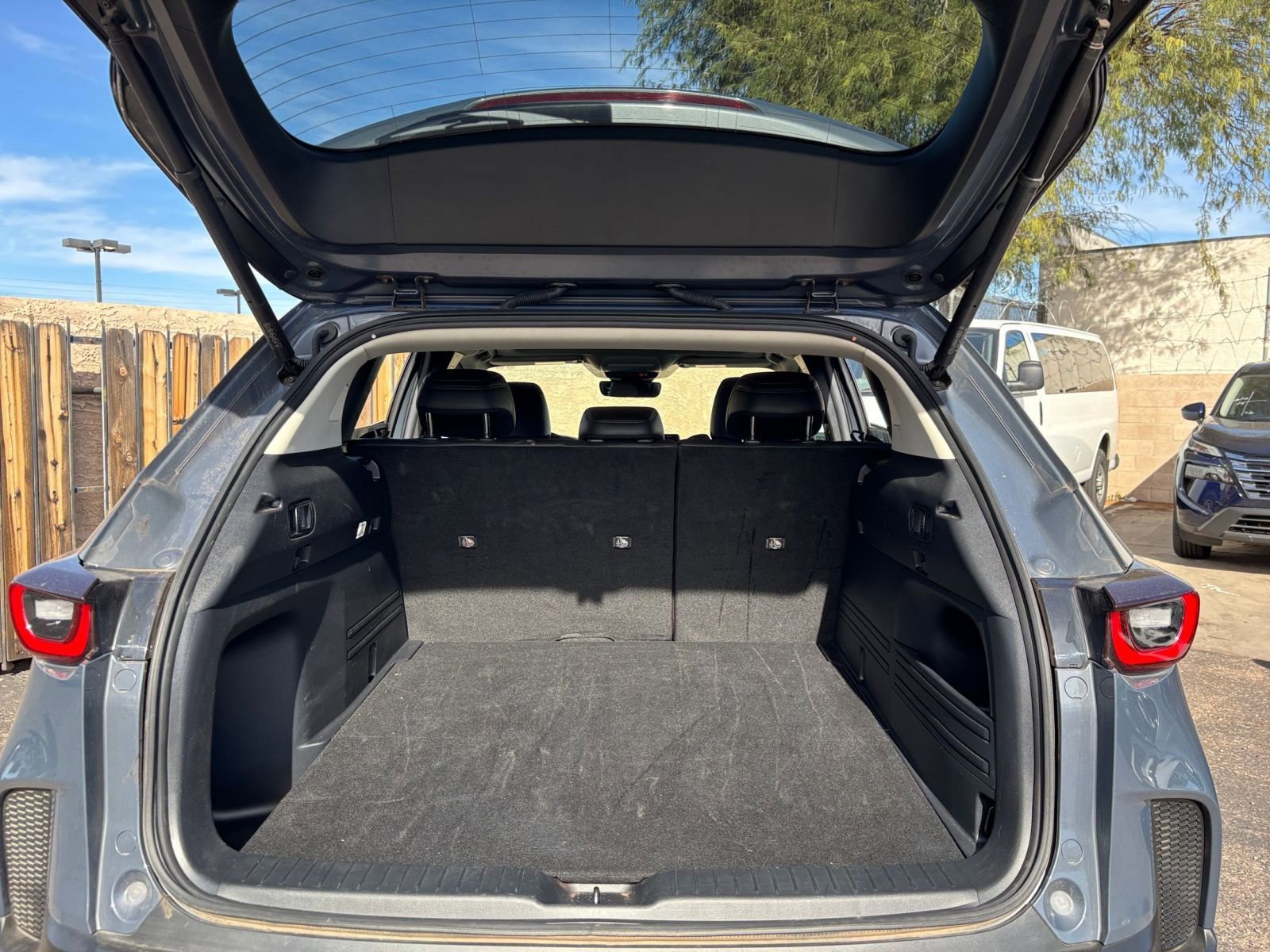 Used 2025 MAZDA CX-50 2.5 Hybrid w/ Premium Plus Pkg image 33