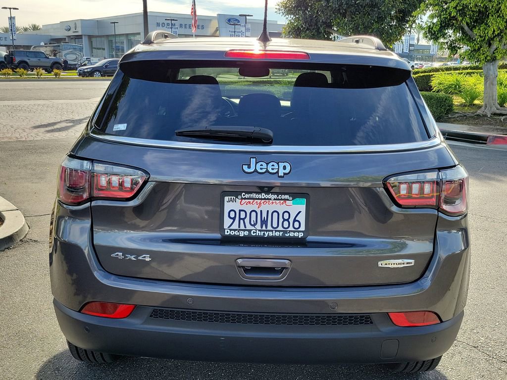 Used 2023 Jeep Compass Latitude w/ Sun and Sound Group image 18
