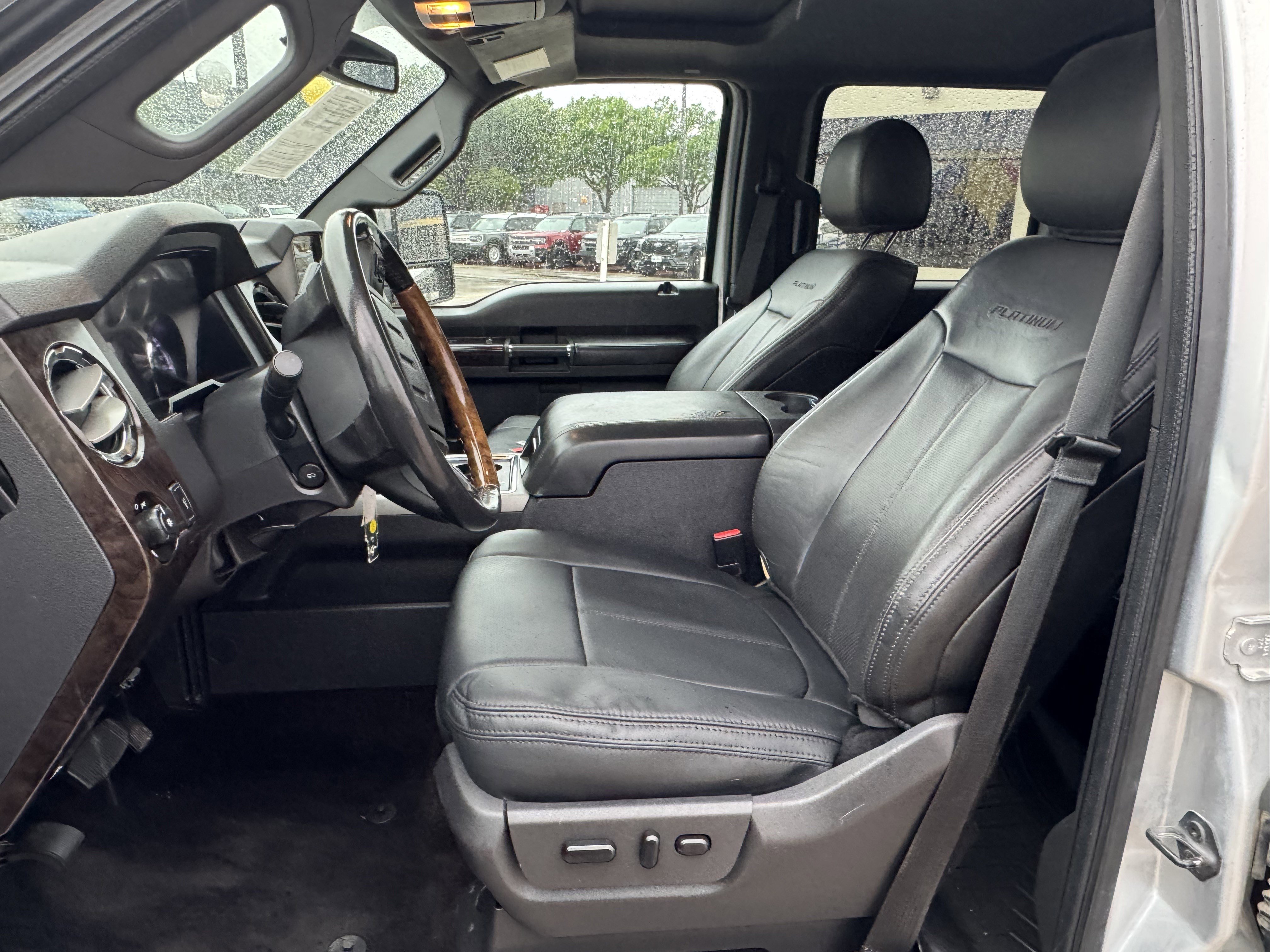 Used 2014 Ford F250 Platinum w/ FX4 Off-Road Package image 18