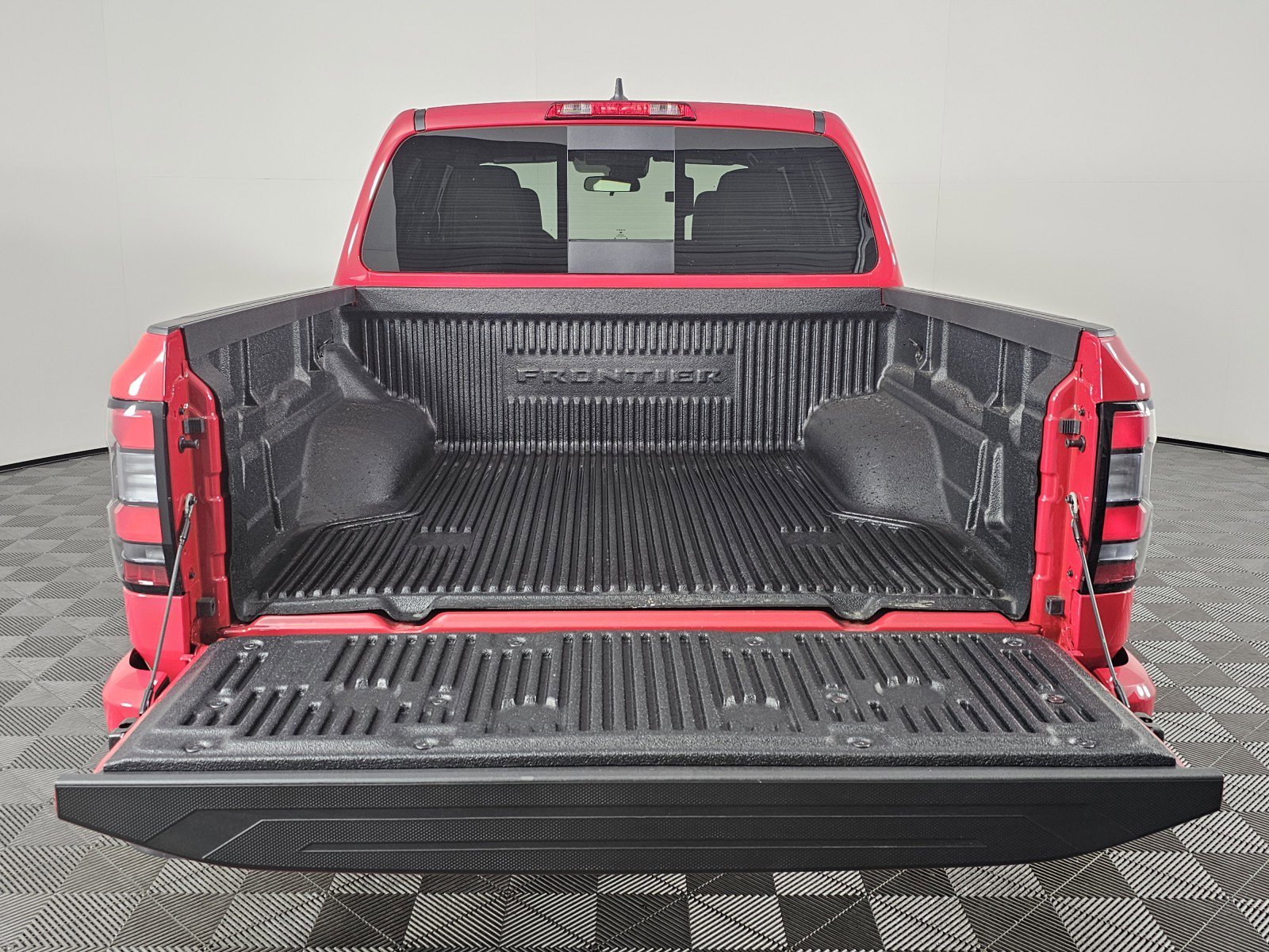 New 2026 Nissan Frontier SV image 18