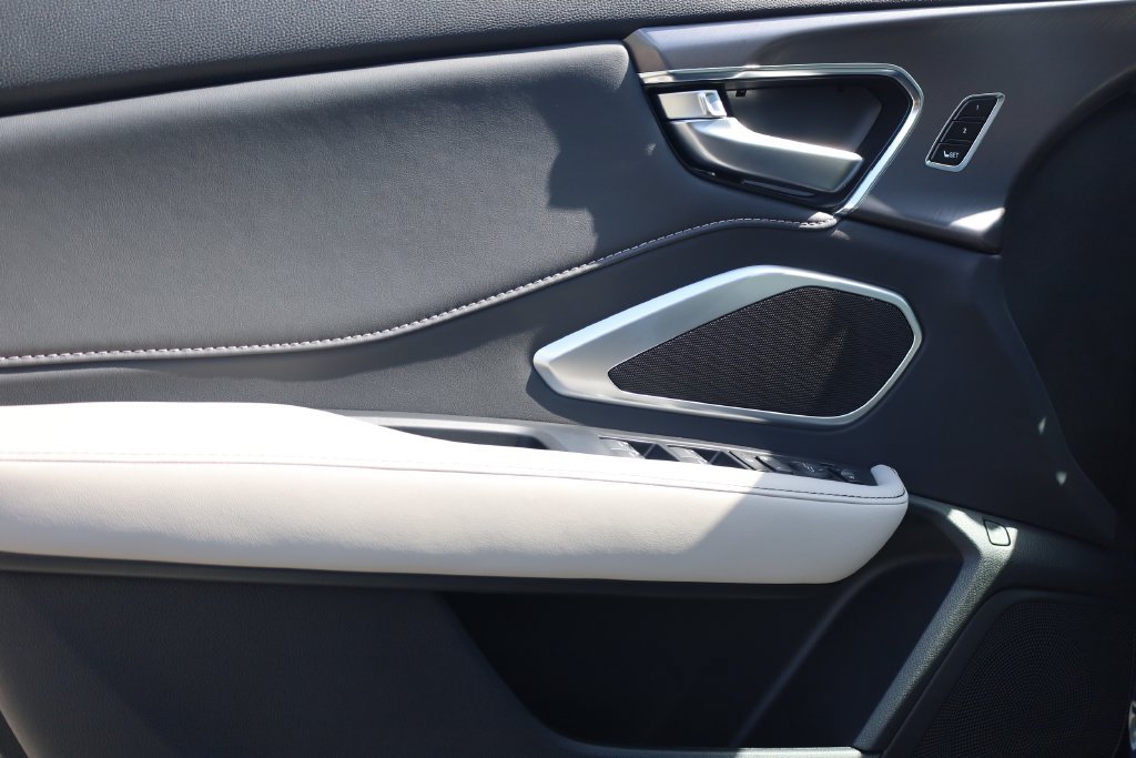 New 2026 Acura RDX SH-AWD image 10