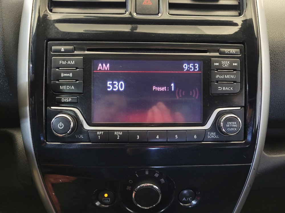 Used 2018 Nissan Versa Note SV FWD image 25