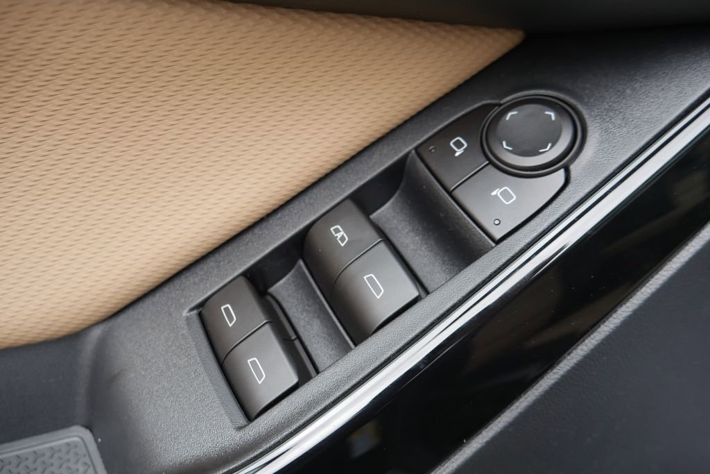 New 2026 Chevrolet Equinox ACTIV image 32