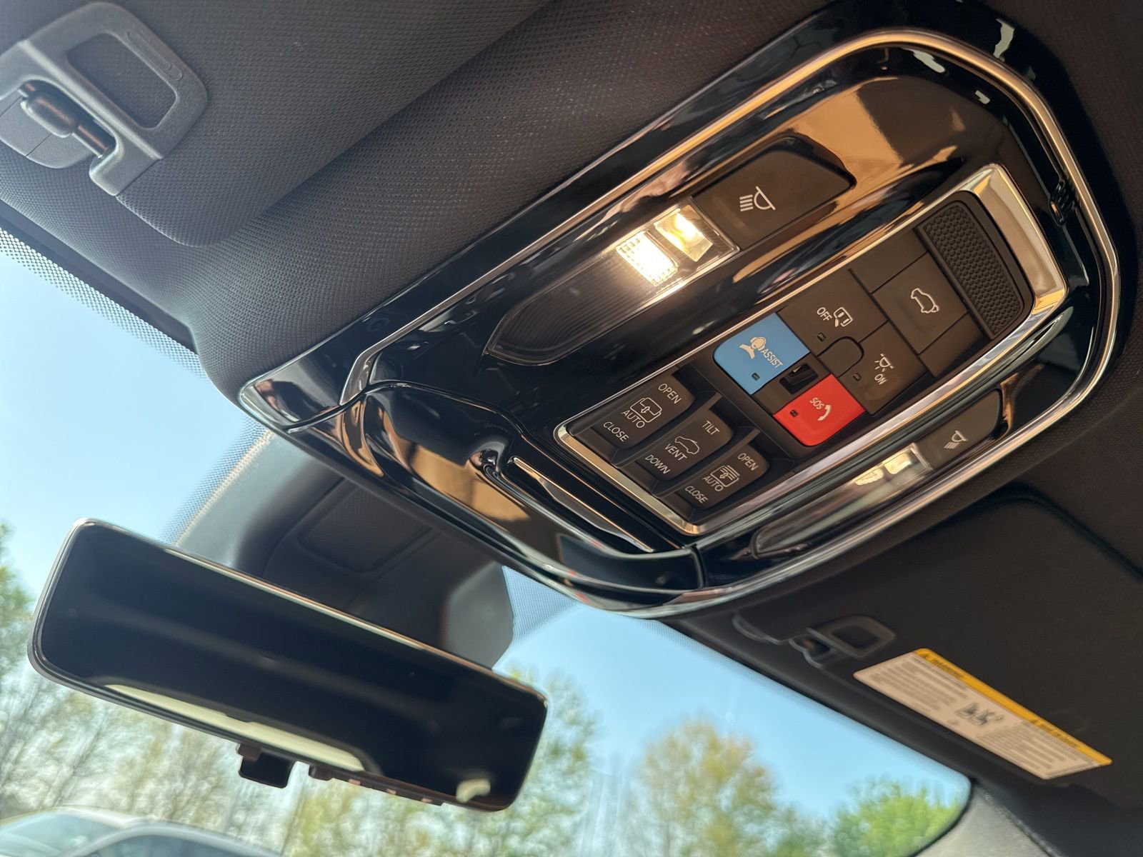 Used 2024 Jeep Grand Cherokee L Summit w/ Advanced Protech Group IV image 35