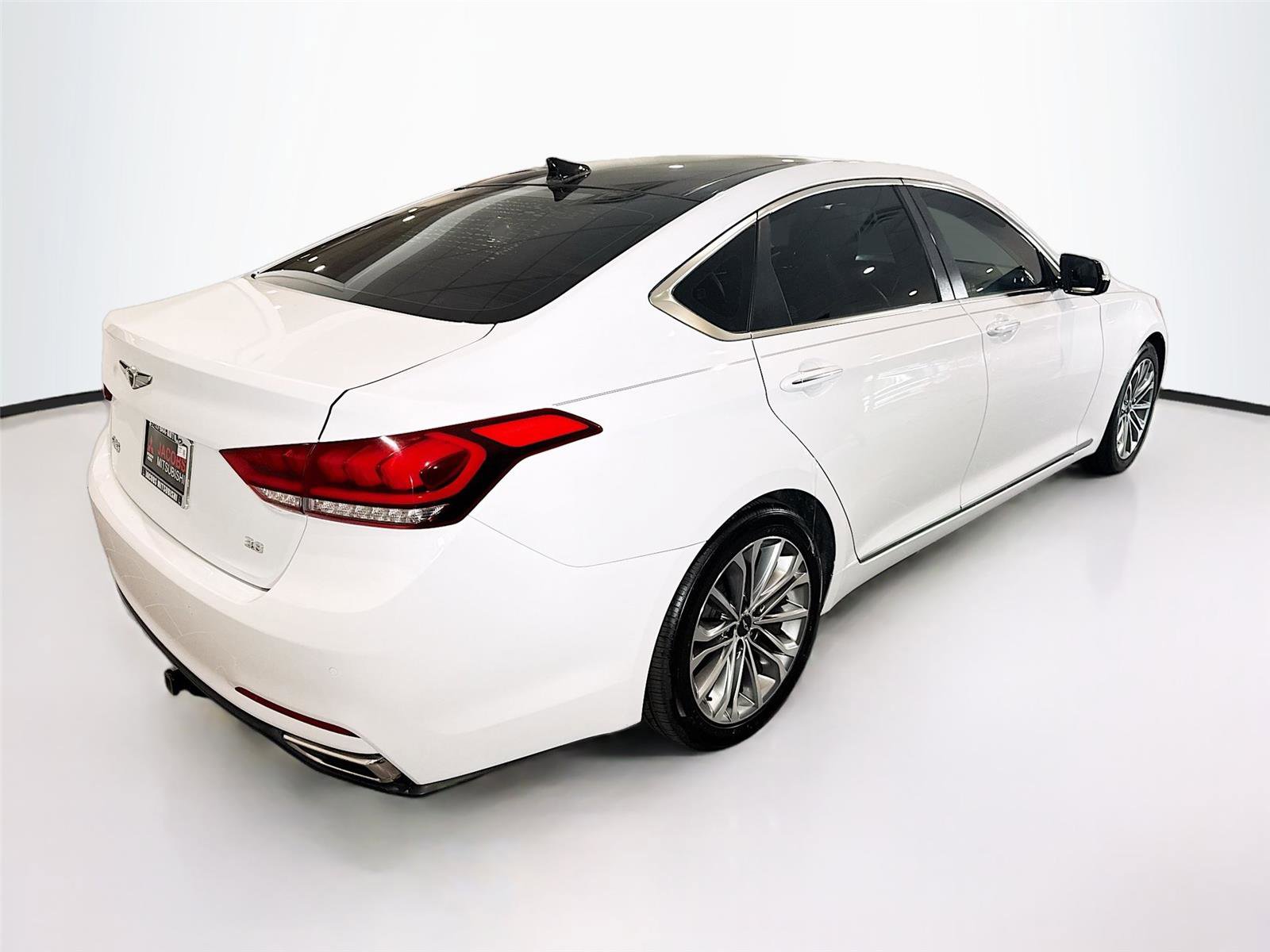 Used 2017 Genesis G80 3.8 w/ Option Group 03 image 38