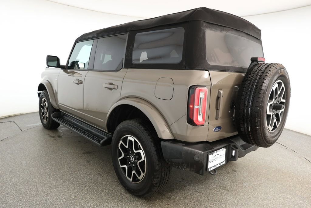 Used 2025 Ford Bronco Outer Banks image 6