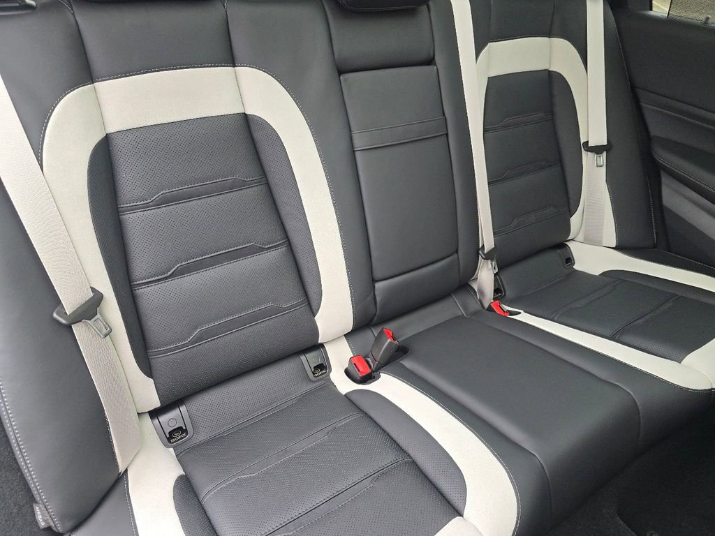 New 2026 Mercedes-Benz GLE 63 AMG S image 21