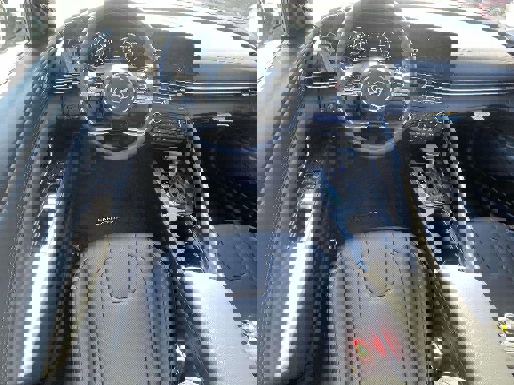 New 2026 Hyundai Elantra Limited image 35