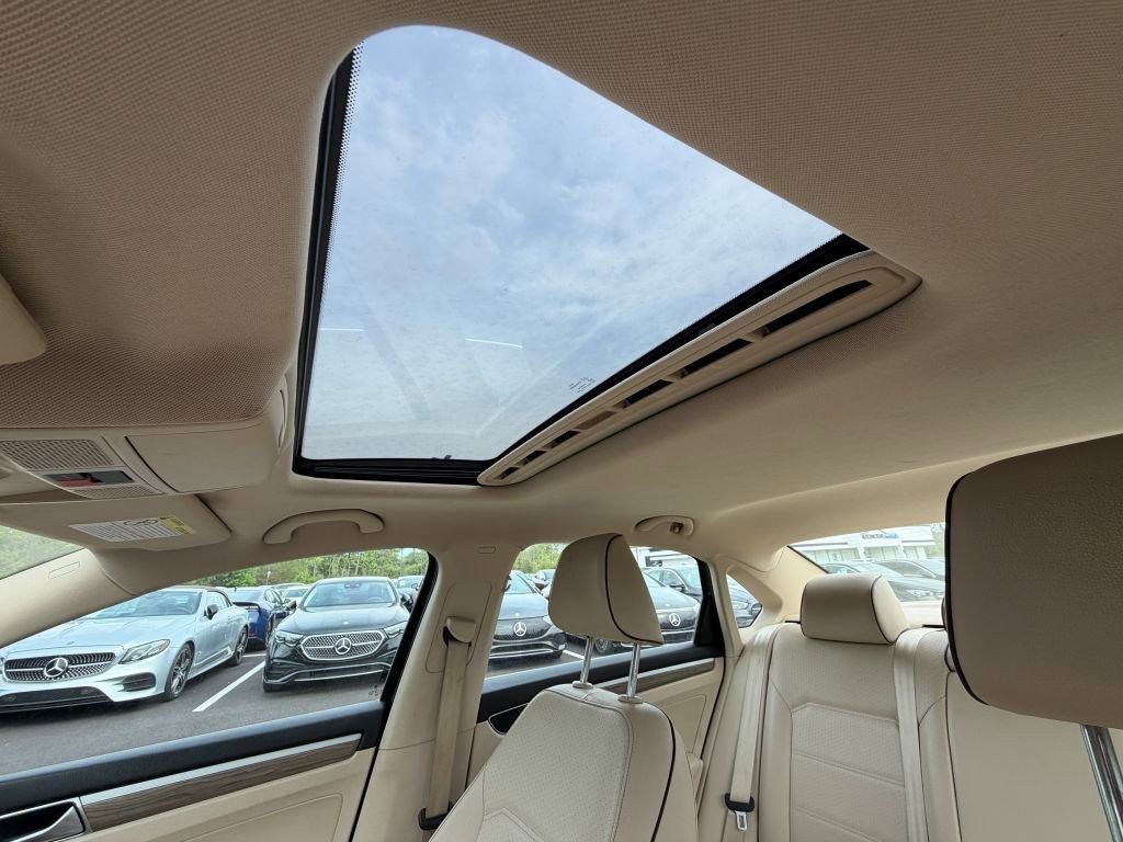 Used 2017 Volkswagen Passat 1.8T SE FWD image 19