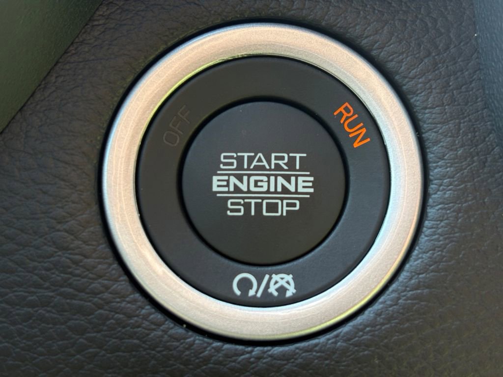 New 2026 RAM 1500 Laramie AWD/4WD image 19