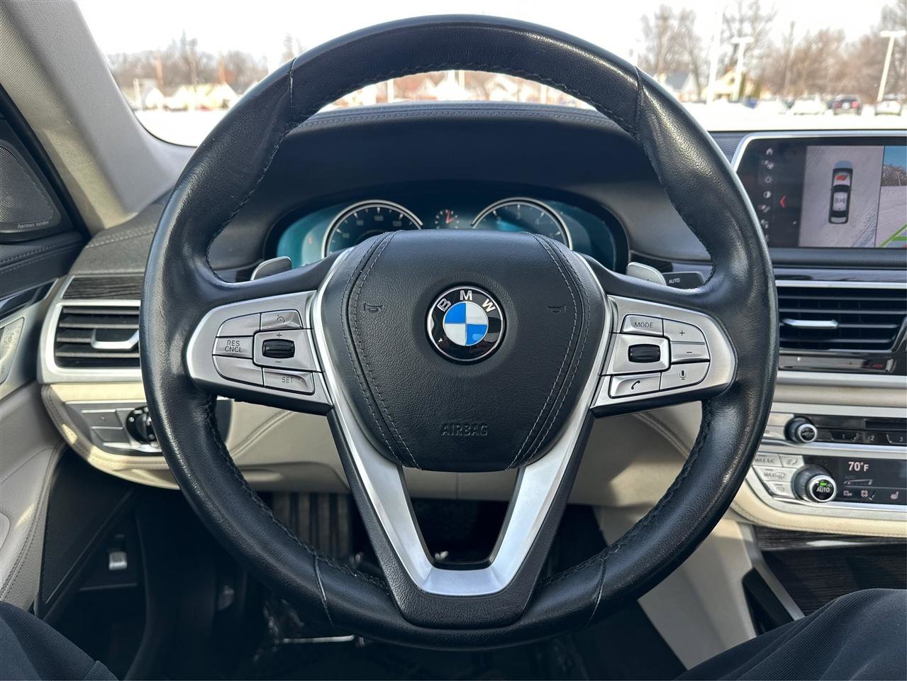 Used 2018 BMW 740i xDrive image 17